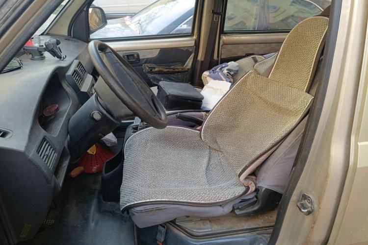 Used Wuling Rongguang 2011 1.2L Base Version