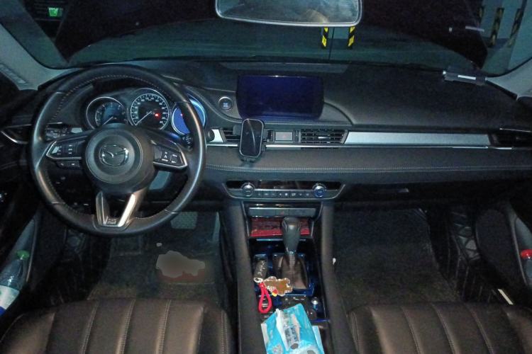 Used Mazda Atenza 2020 2.0L Blue Sky Luxury Edition Center Console