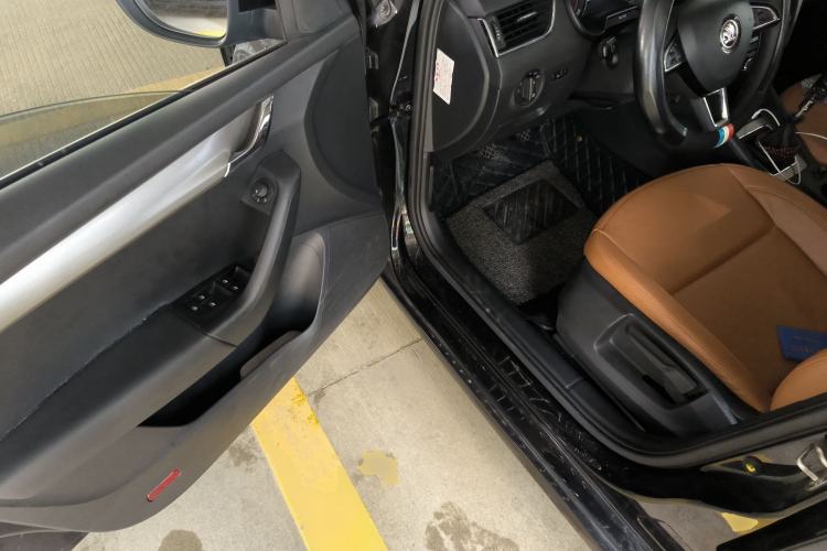 Used Skoda Octavia 2019 1.5L Manual SmartDrive Comfort Edition China VI Standard