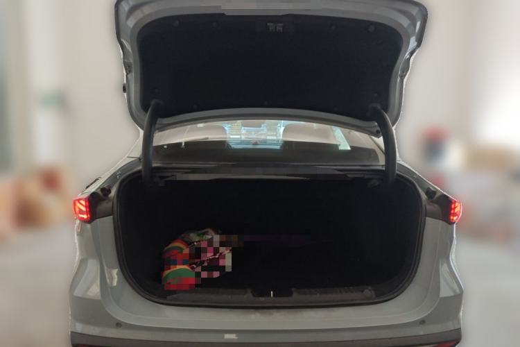 Used Geely Galaxy L6 2023 125km PLUS