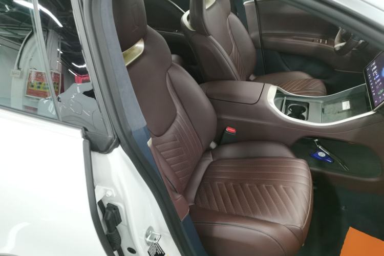 Used Avatr 11 2023 HarmonyOS Version Smart Enjoyment Upgrade Model 90-Degree Rear-Wheel Drive Edition
