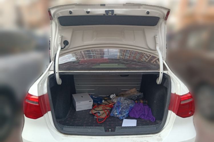 Used Volkswagen Jetta 2015 Value Edition 1.6L Automatic Comfort Version Trunk