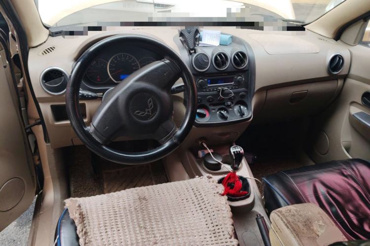 Used Wuling Hongguang 2010 1.4L Comfort Version Center Console