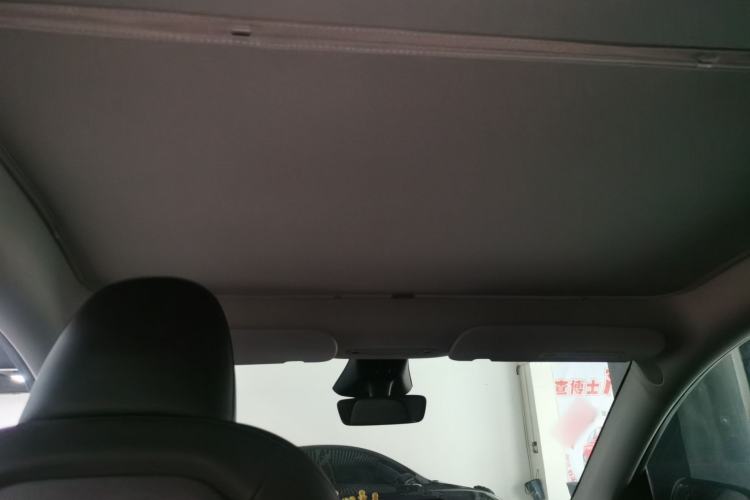 Used Tesla Model Y 2024 Long-Range All-Wheel-Drive Version Headliner