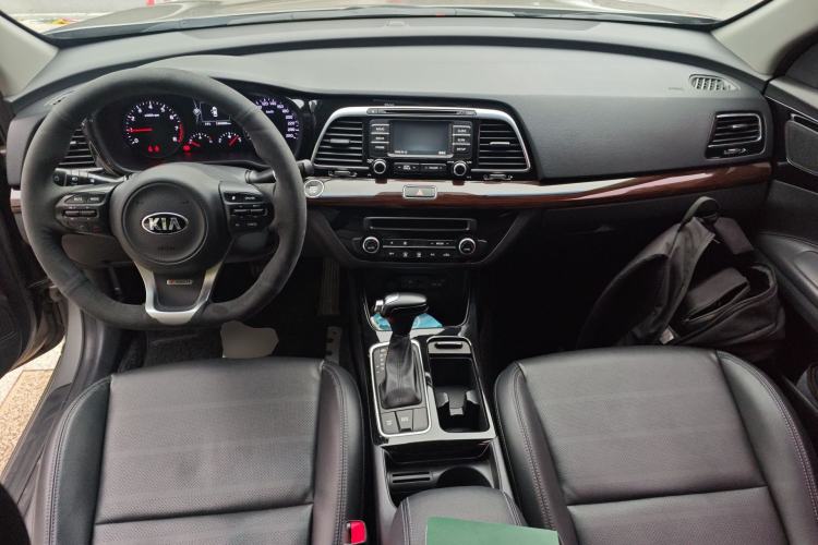 Used Kia K4 2014 1.6T Automatic Turbo Center Console