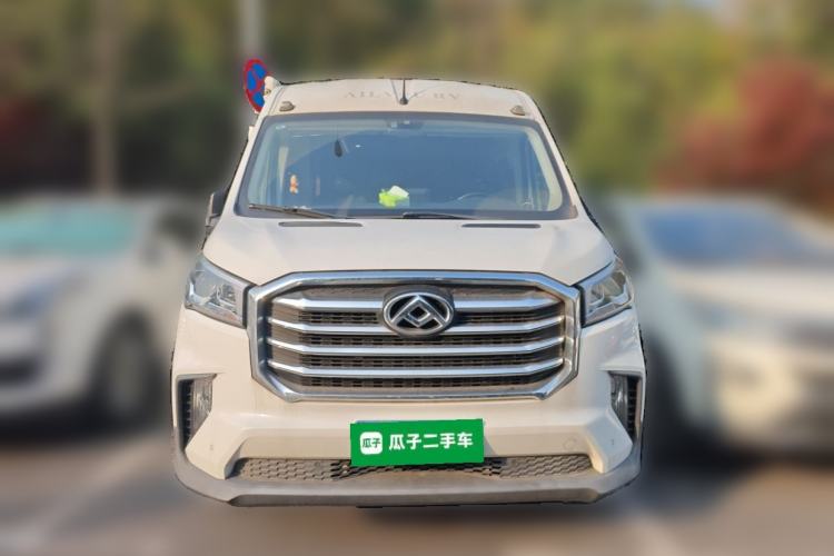 Used SAIC MAXUS V90 RV 2021 2.0T Travel Master V90 Self-Propelled Class B RV Deluxe Edition with a Horizontal Bed