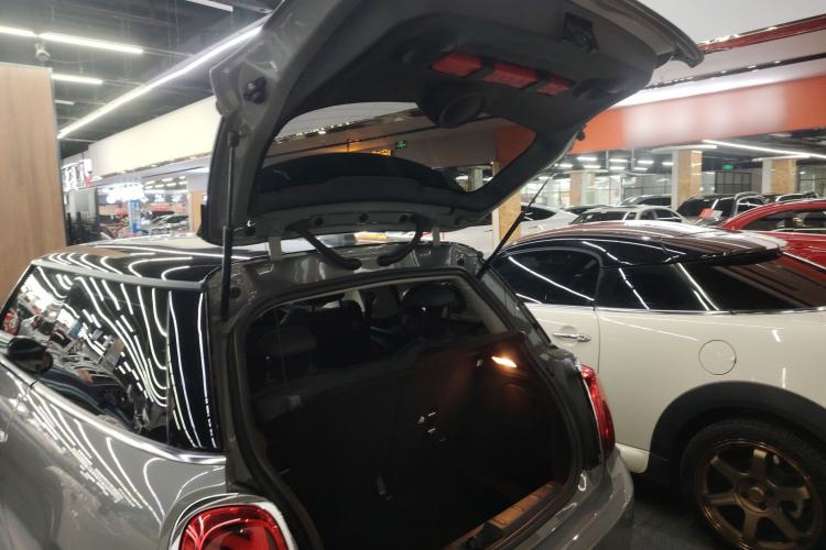 Used MINI MINI 2021 1.5T COOPER Classic Edition
