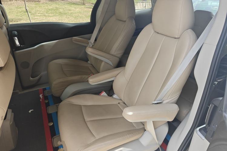 Used Buick GL8 2023 Land Executive Class Smart Enjoyment Model