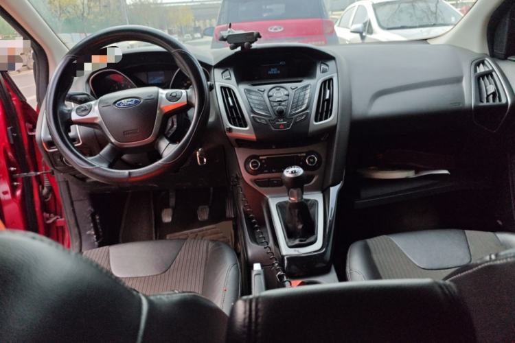 Used Ford Focus 2012 Hatchback 1.6L Manual Fashion Edition