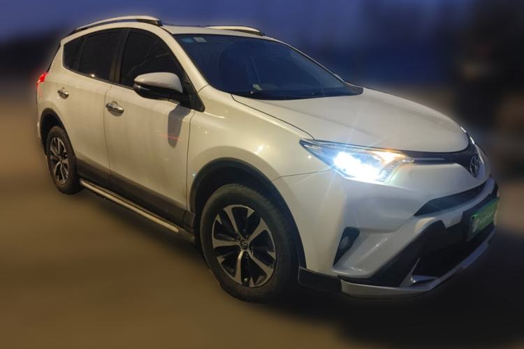 Used Toyota RAV4 2016 2.0L CVT Two-Wheel Drive Fashion Edition China V Standard