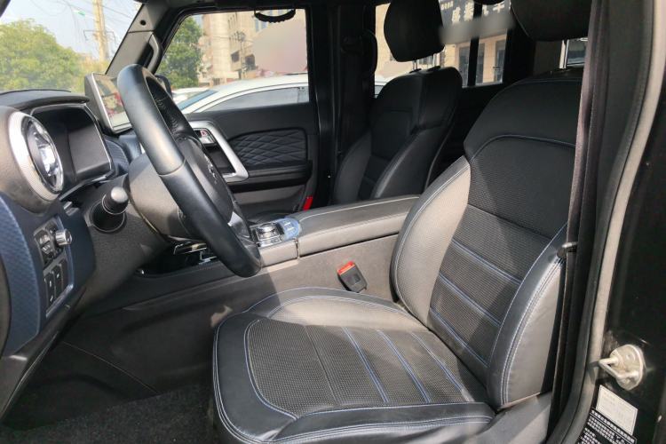 Used BAIC Off-Road BJ40 2021 2.0D Automatic Four-Wheel Drive Blade Hero Edition Adventurer Model (with Front and Rear Electronic Locks) Left Front Seat