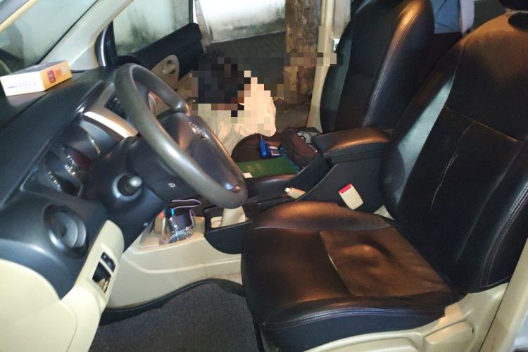 Used Nissan Livina 2013 1.6XE Manual Comfort Edition
