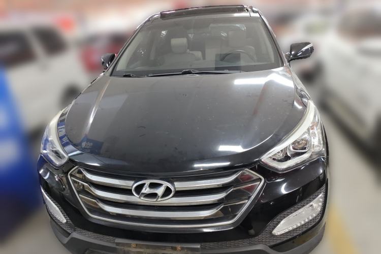 Used Hyundai Santa Fe 2013 2.4L Automatic Two-Wheel Drive Smart Version Front