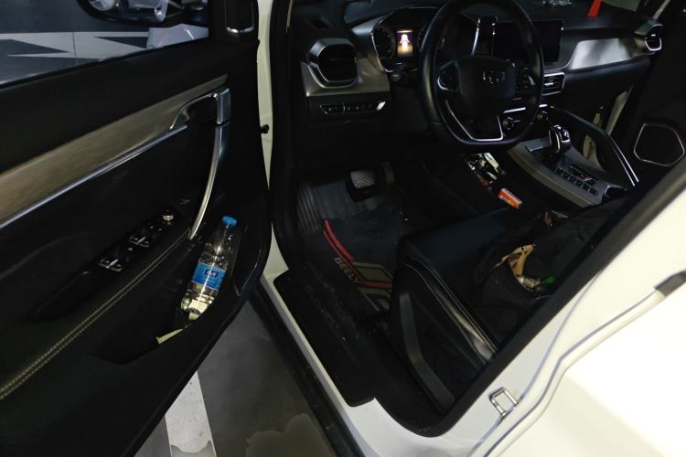 Used Geely Auto Coolray 2019 260T DCT Knight China V Standard