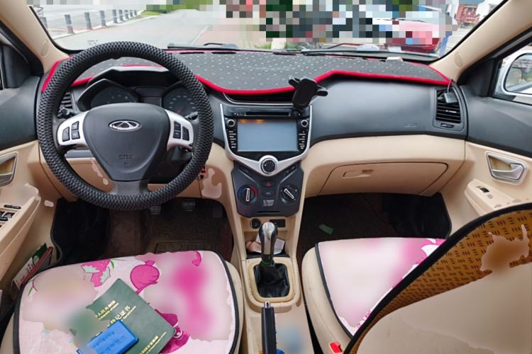 Used Chery Fengyun 2 2015 1.5L Manual New Edition Center Console