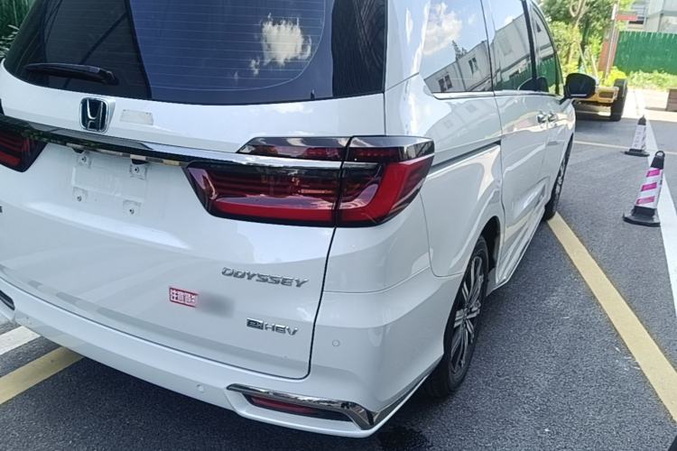 Used Honda Odyssey 2024 2.0L eHEV Sharp & Smart Edition
