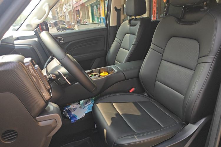 Used Haval Raptor 2025 2.0T 4WD Ultra Left Front Seat