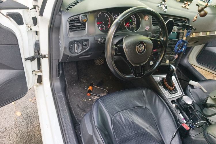 Used Volkswagen Golf 2015 1.6L Automatic Comfort Model
