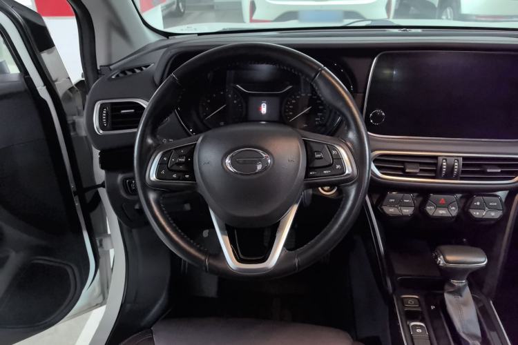 Used GAC Trumpchi GS4 2018 235T Automatic Two-Wheel Drive Luxury Smart Connectivity Millionth Anniversary Edition Steering Wheel