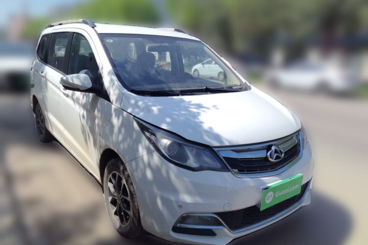 Used CHANGAN KAICHENG Oushang A600 2016 1.5L Manual Luxury 7-Seater Front Right 45 Deg