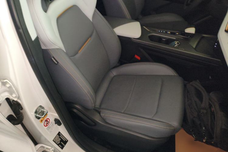 Used CHANGAN OSHAN X5 PLUS 2023 1.5T DCT Smart & Fun AI Edition Right Front Seat