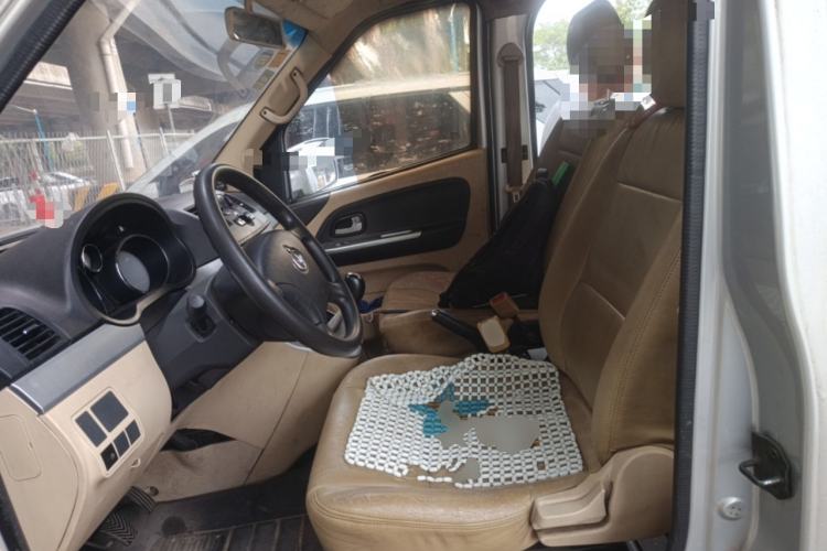 Used CHANGAN KAICHENG Ruixing M90 2017 2.0L Value Edition 6-Seater Hatchback 4G94S Left Front Seat