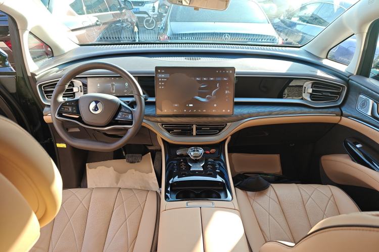 Used Denza D9 2024 DM-i 980 Four-Wheel Drive Prestige Model