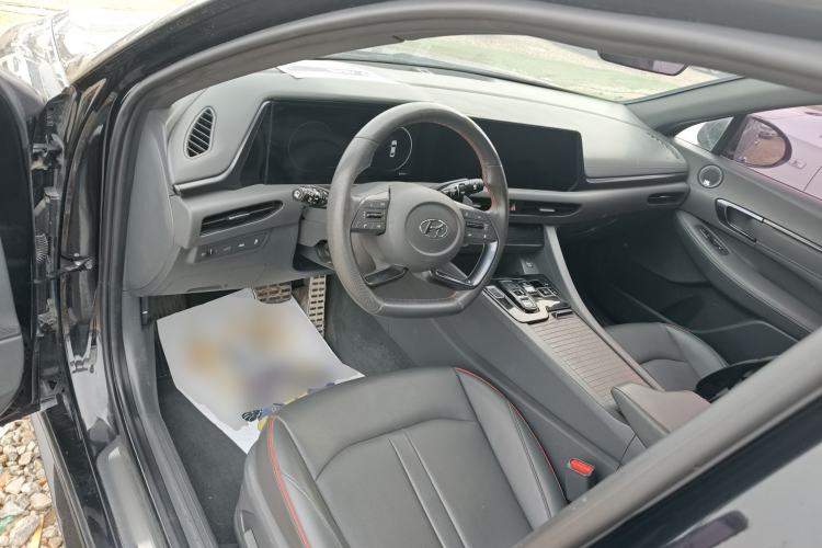 Used Hyundai Sonata 2020 380TGDi Automatic GLS Luxury Edition Center Console