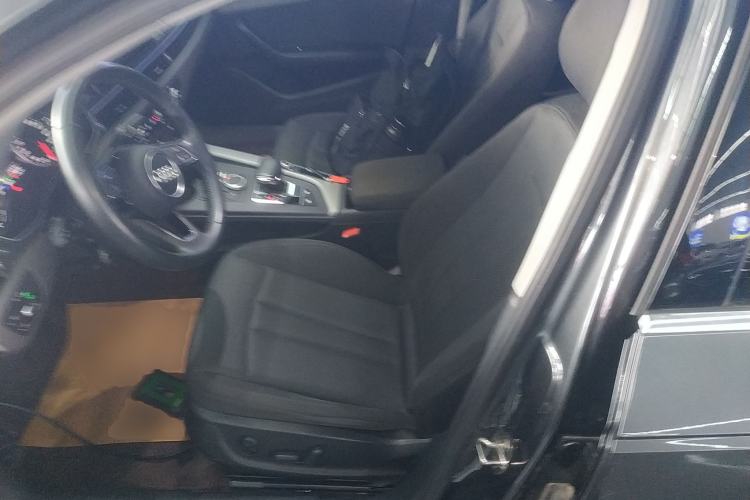 Used Audi A4L 2019 40 TFSI Ambition China VI