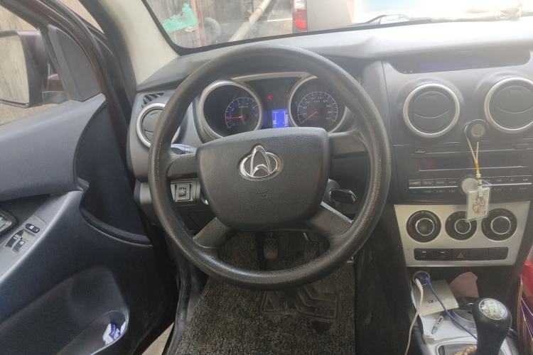 Used CHANGAN KAICHENG Ounuo S 2014 1.5L Base Version
