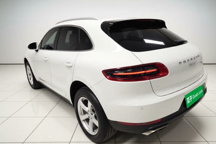 Used Porsche Macan 2016 Macan 2.0T Exterior 2