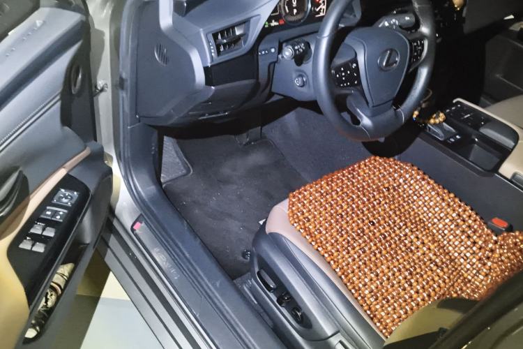 Used Lexus ES 2021 300h Excellence Edition