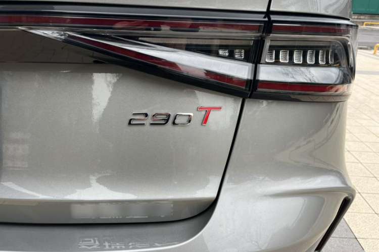 Used Chery Arrizo 8 2022 1.6T DCT Ya