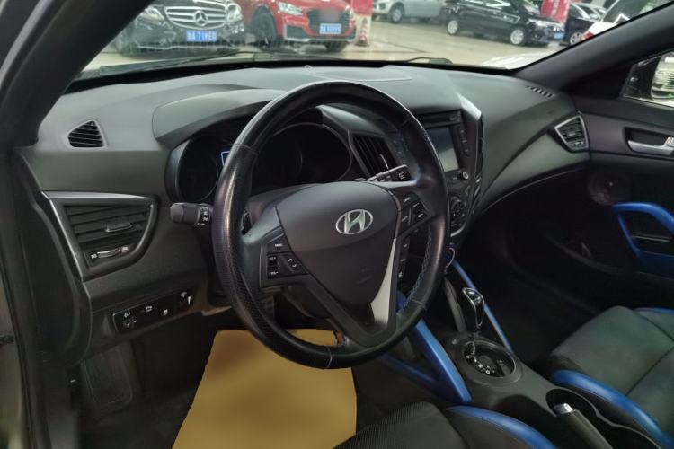 Used Hyundai Veloster 2015 1.6T Automatic Luxury Edition