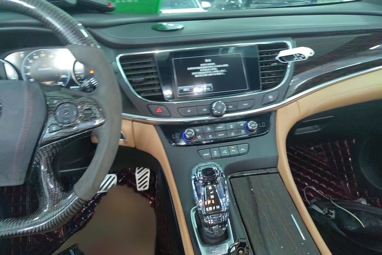 Used Buick LaCrosse 2018 28T Luxury Model