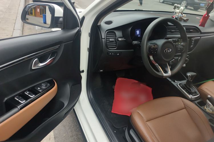 Used Kia KX Cross 2017 1.4L AT GLS