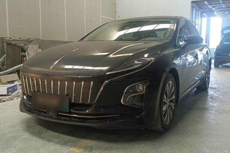 Used Hongqi E-QM5 2022 431 km Charge & Enjoy Edition