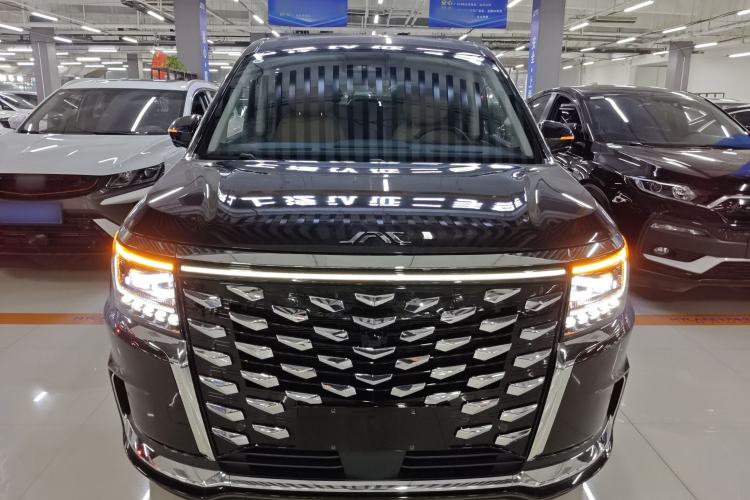 Used JAC Refine RF8 PHEV 2024 Zhiling Edition 1.5T 150KM Flagship Model – Lithium Iron Phosphate
