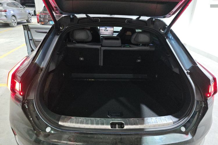 Used Zeekr 001 2021 Ultra-Long Range Dual-Motor YOU Version Trunk