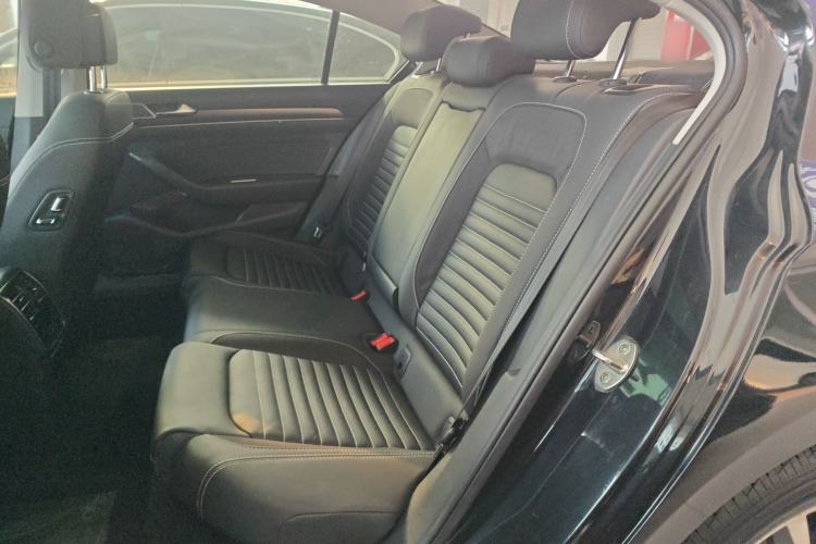 Used Volkswagen Magotan 2020 330TSI DSG Leading Model Left Rear Seat