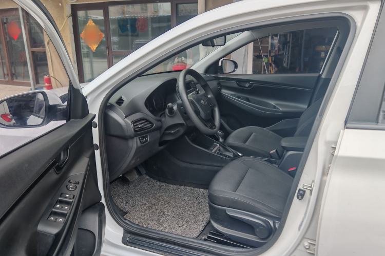 Used Hyundai Celesta 2020 1.6L Automatic GL Enjoyable Edition