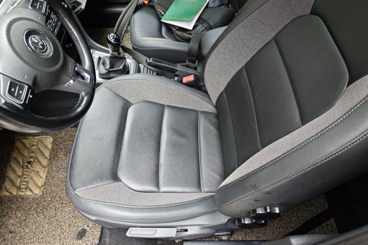 Used Volkswagen Bora 2015 Zhuihui Edition 1.6L Manual Comfort Model Left Front Seat