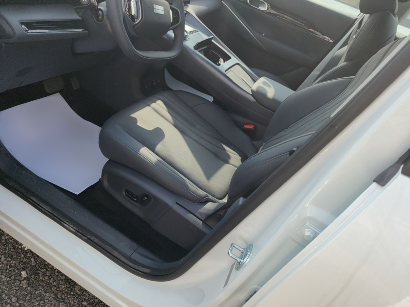 Geely Galaxy E5 2026 Model 530km Launch Edition — снимка 17