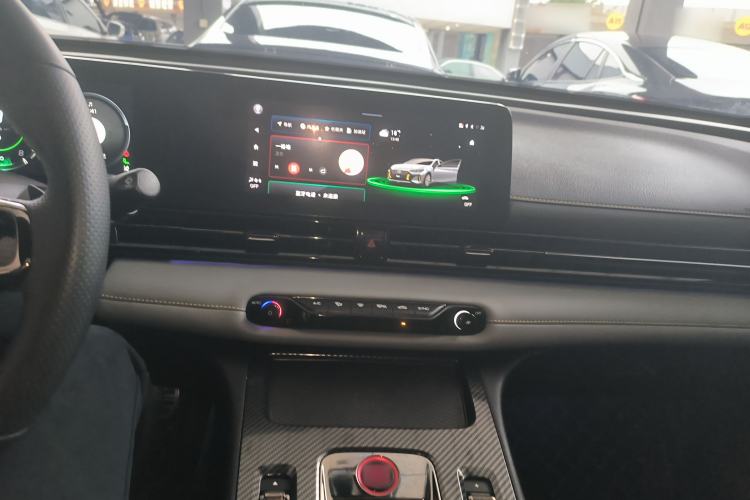 Used GAC Trumpchi EMPOW 2021 270T DCT J16 Version Center Console