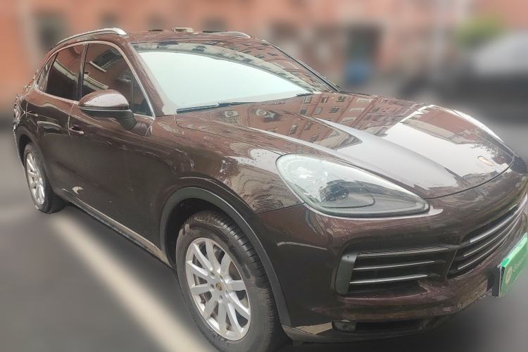 Used Porsche Cayenne 2018 Cayenne 3.0T Front Right 45 Deg