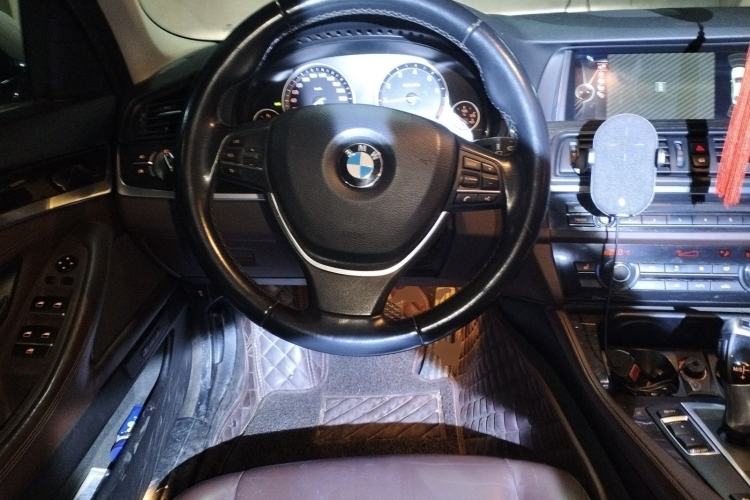 Used BMW 5 Series 2014 525Li Luxury Design Package
