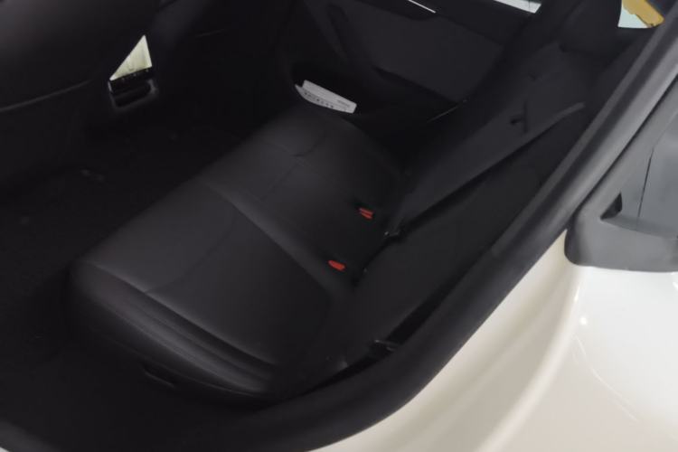 Used Tesla Model Y 2025 Rear-Wheel-Drive Version