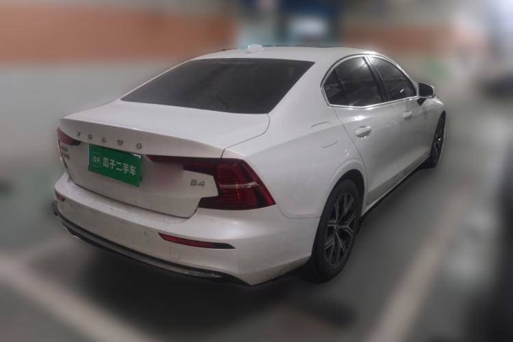 Used Volvo S60 2024 B4 Zhiyi Luxury Edition