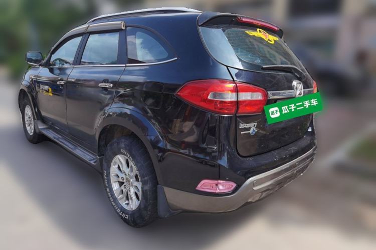 Used JMC Yusheng S350 2013 2.4T Automatic 2WD Diesel Luxury Edition 5 Seats
