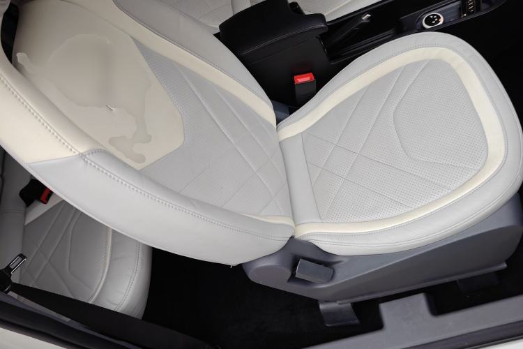 Used Wuling Hongguang MINIEV 2022 Macaron Premium Model – Lithium Iron Phosphate